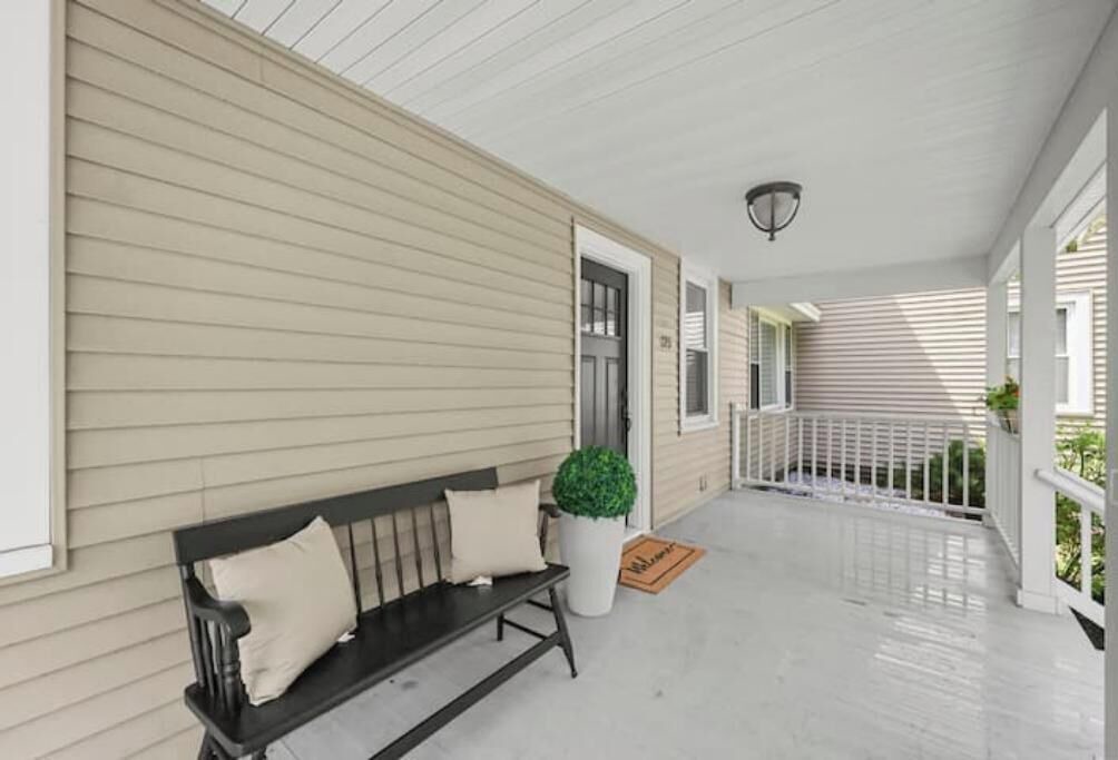 Photo of Patio Balcony in Lee