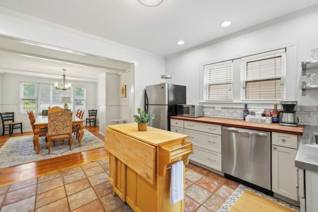 Photo of Kitchen in Lee