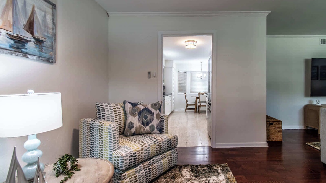 Photo of Livingroom in Bay Area