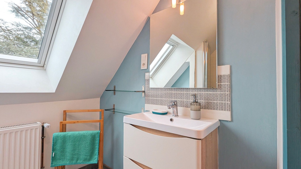 Photo of Bathroom in Etrechet