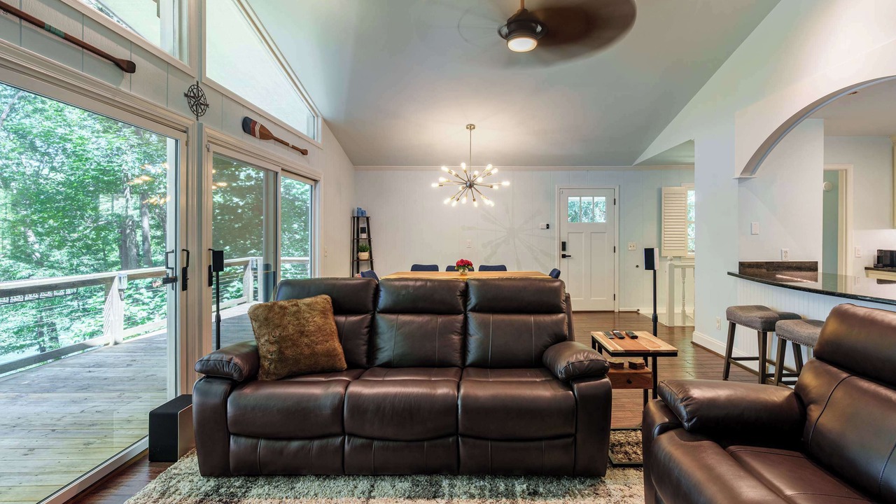 Photo of Livingroom in Cumming