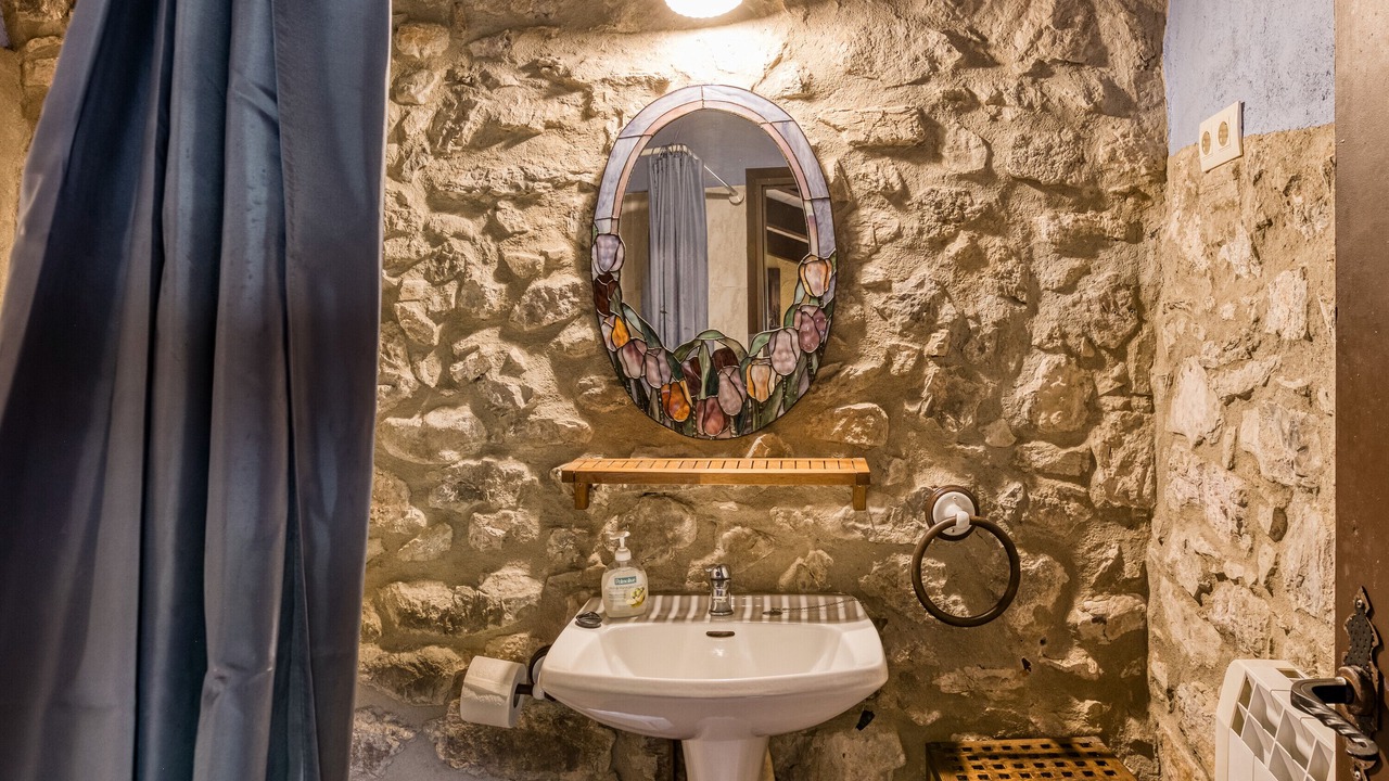 Photo of Bathroom in Montagut