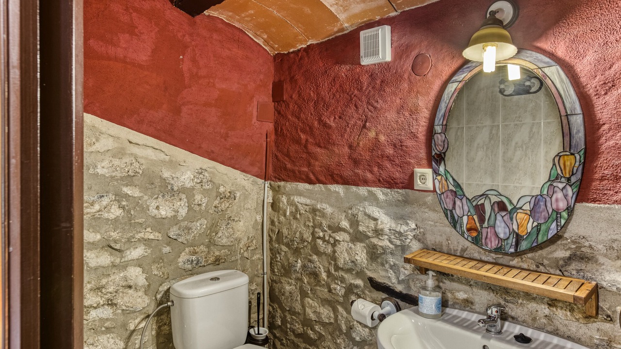 Photo of Bathroom in Montagut
