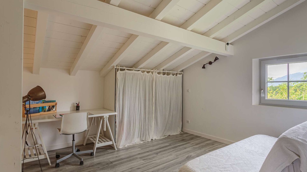 Photo of Bedroom in Sare