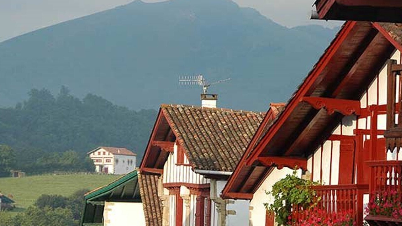 Photo of Outdoor in Sare