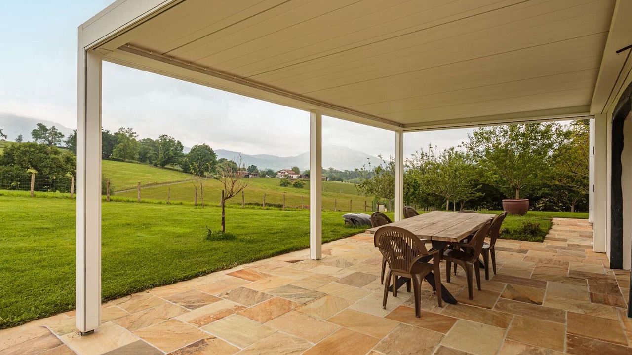 Photo of Outdoor in Sare