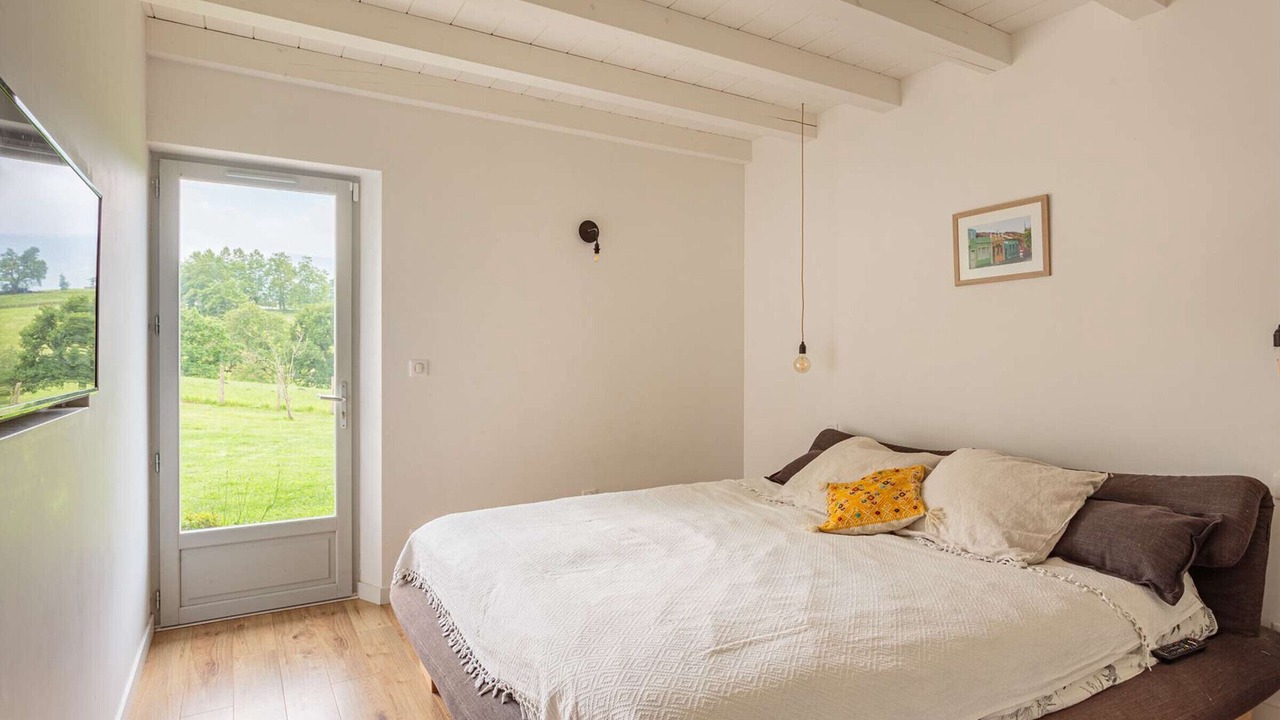 Photo of Bedroom in Sare