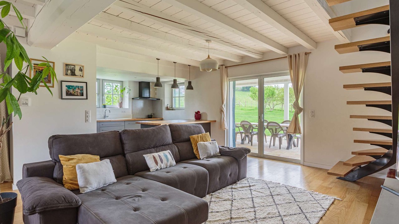 Photo of Livingroom in Sare