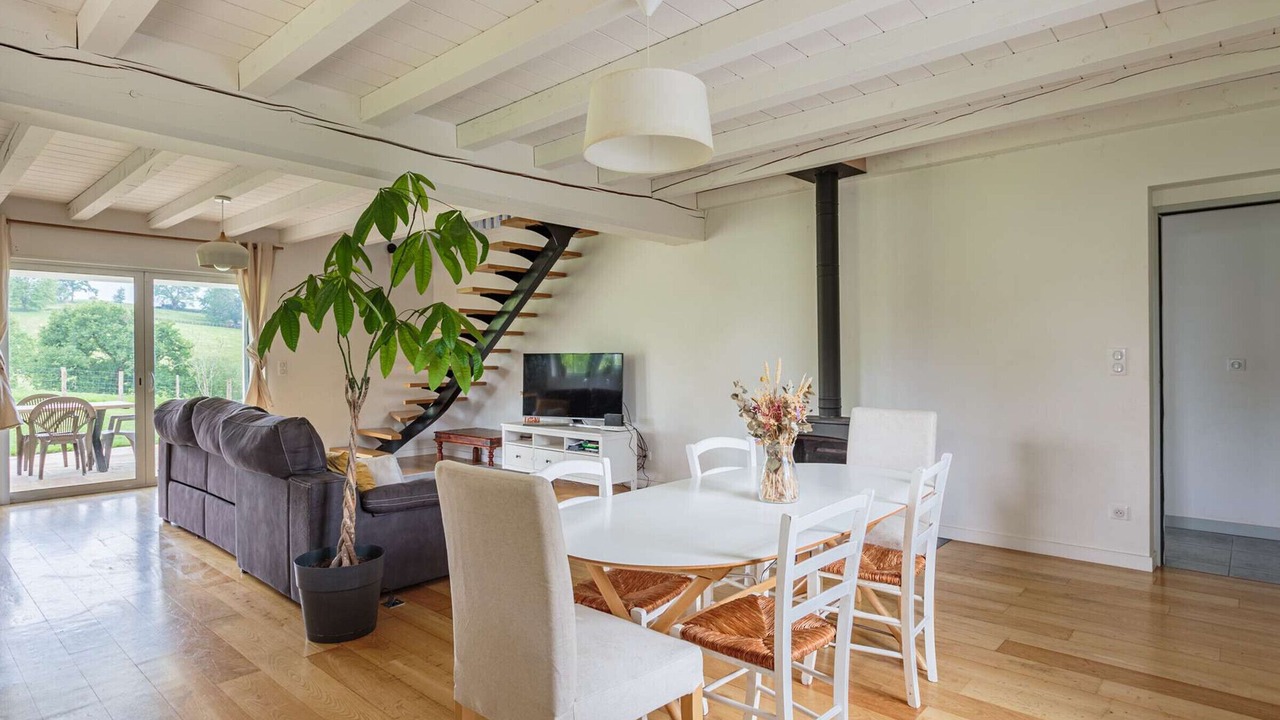 Photo of Others in Sare