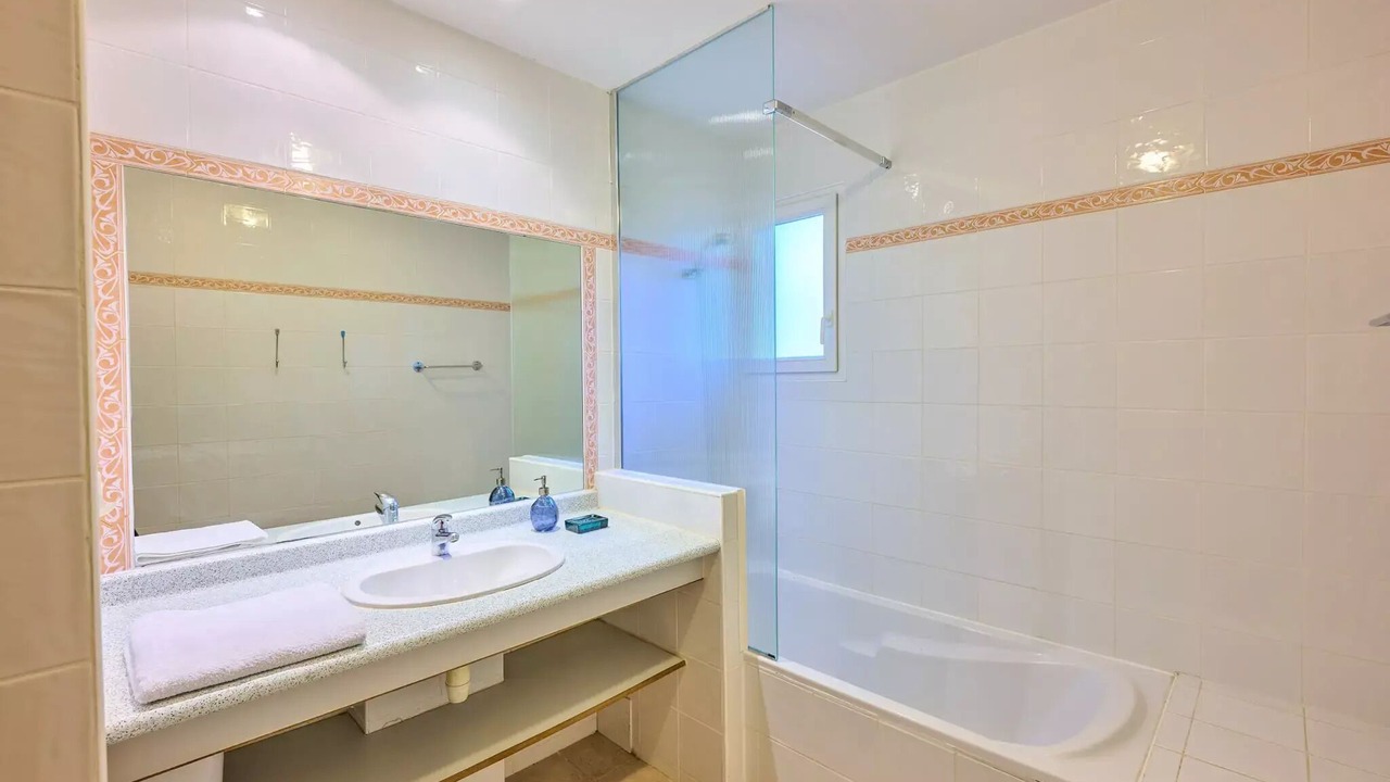 Photo of Bathroom in Quillan