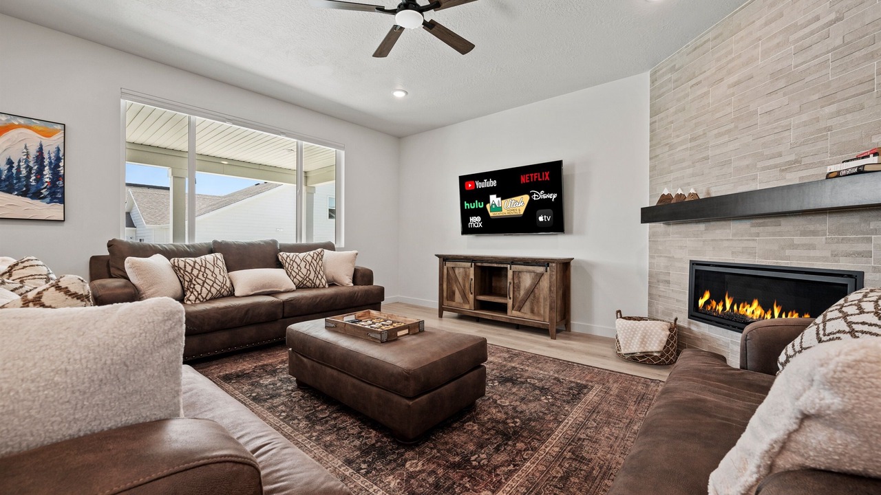 Photo of Livingroom in Mountain Green