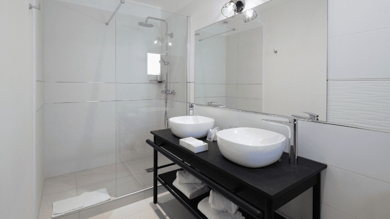 Photo of Bathroom in Aigues-Mortes