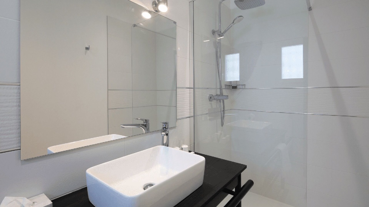 Photo of Bathroom in Aigues-Mortes