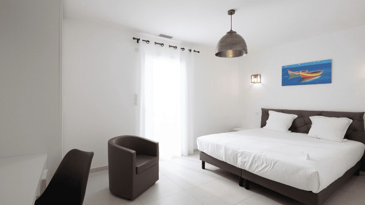 Photo of Bedroom in Aigues-Mortes