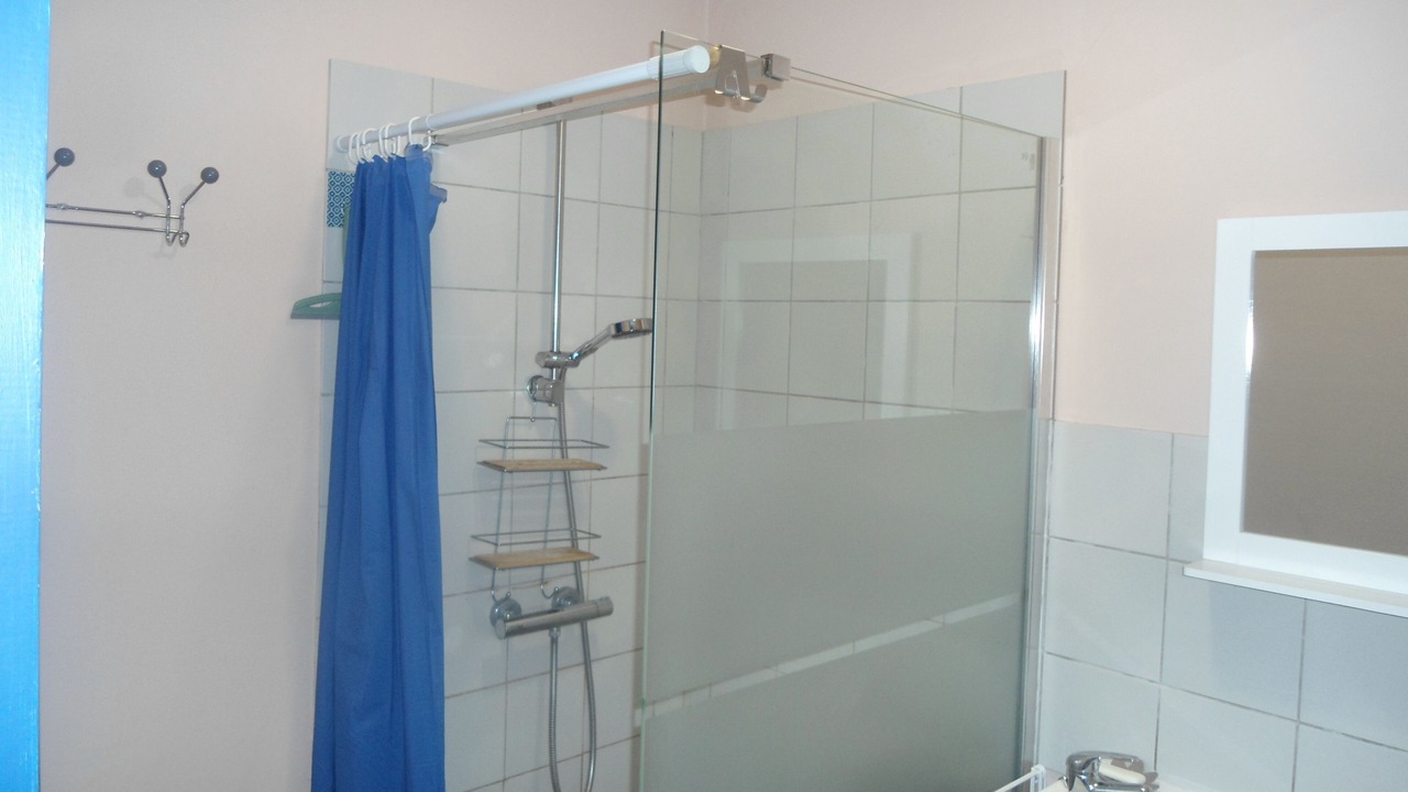 Photo of Bathroom in Saint-Pierre-du-Regard
