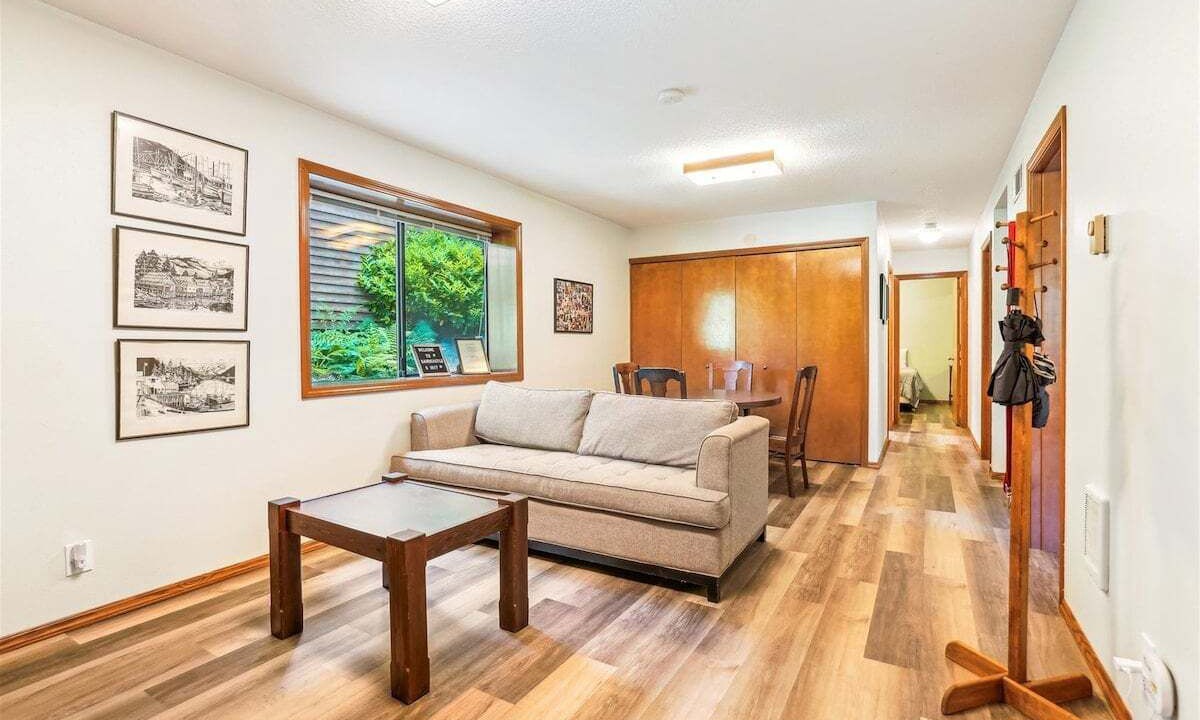 Photo of Bedroom in Downtown Cannon Beach