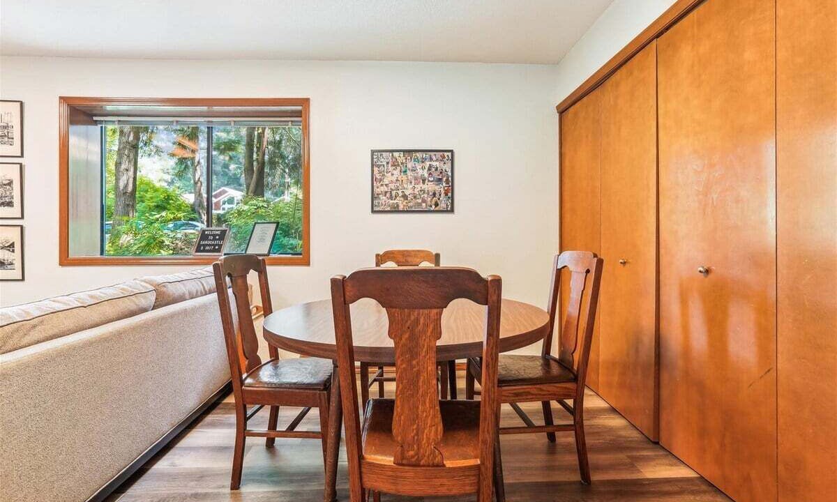 Photo of Bedroom in Downtown Cannon Beach