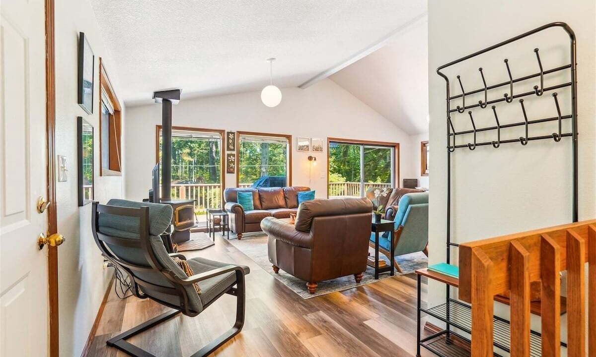 Photo of Bedroom in Downtown Cannon Beach