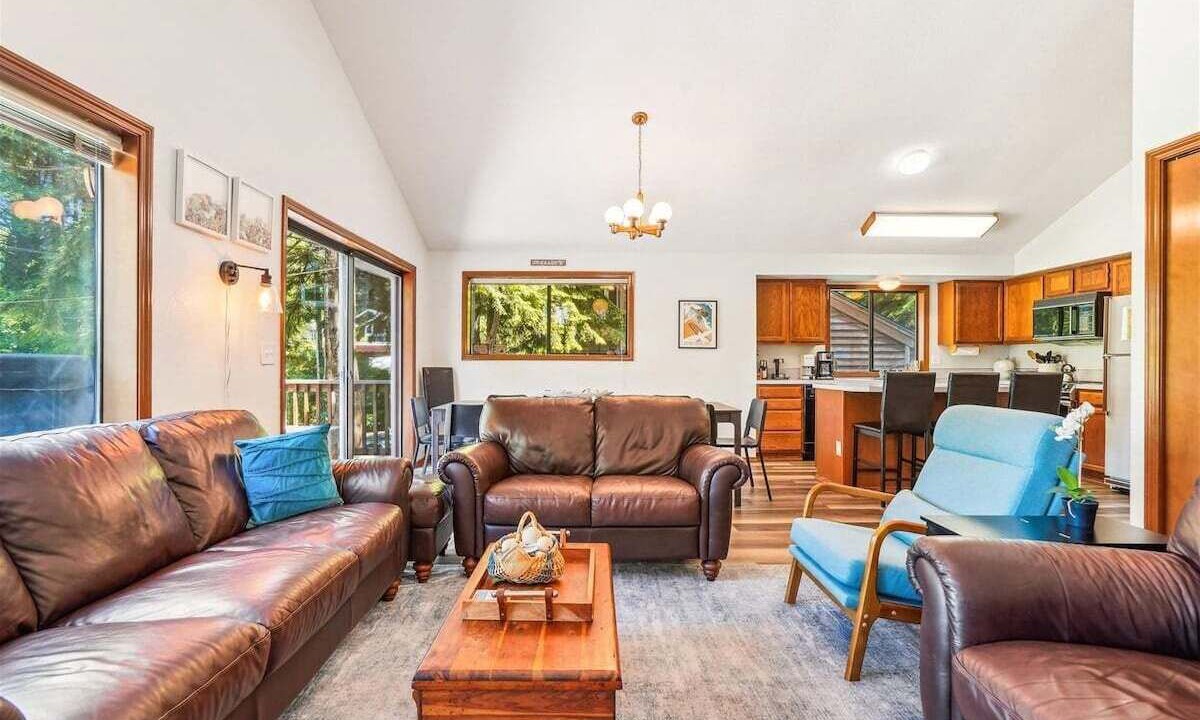 Photo of Bedroom in Downtown Cannon Beach