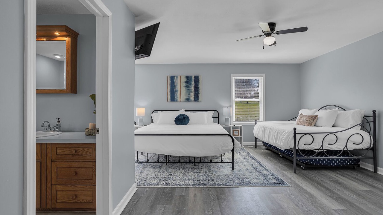 Photo of Bedroom in Clarklake