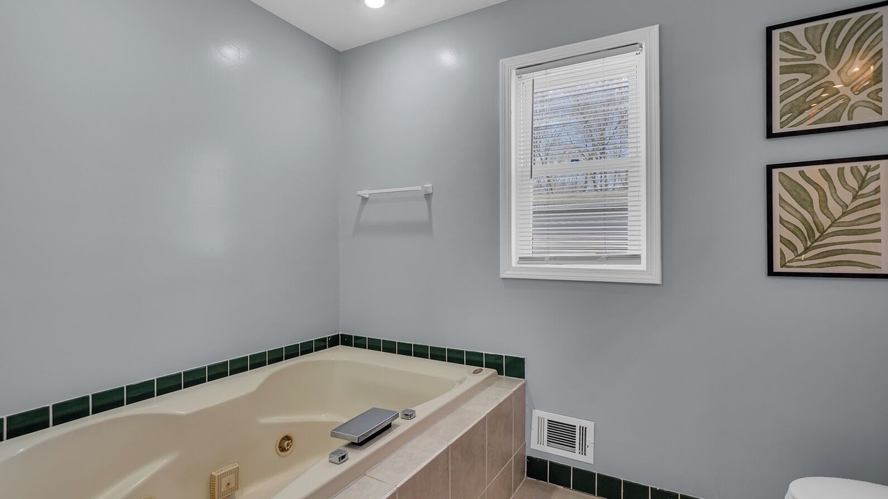 Photo of Bathroom in Clarklake
