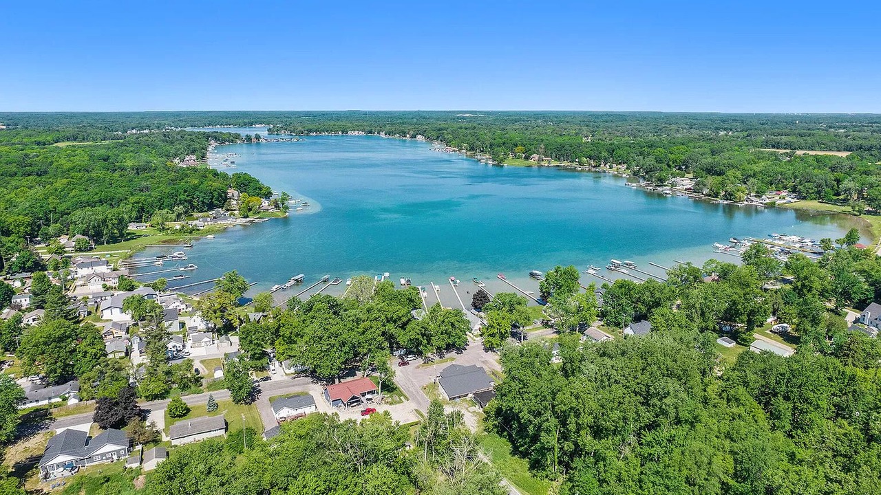 Photo of Outdoor in Clarklake