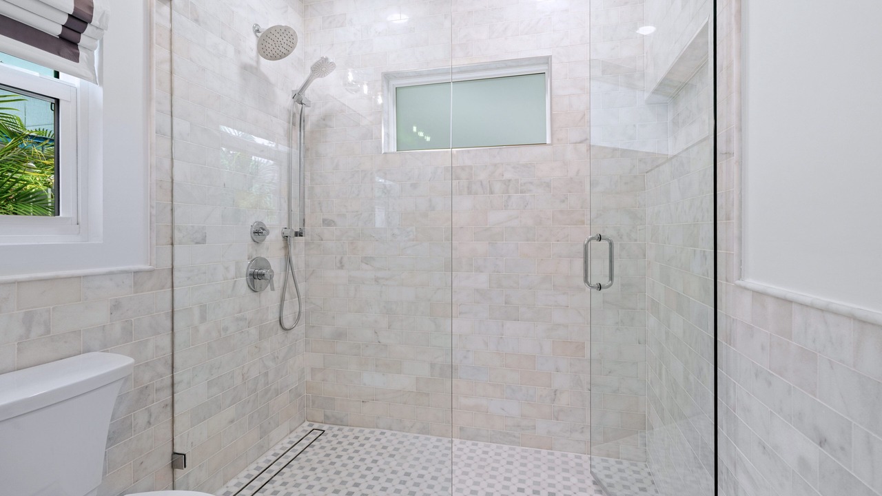 Photo of Bathroom in Laurel Park