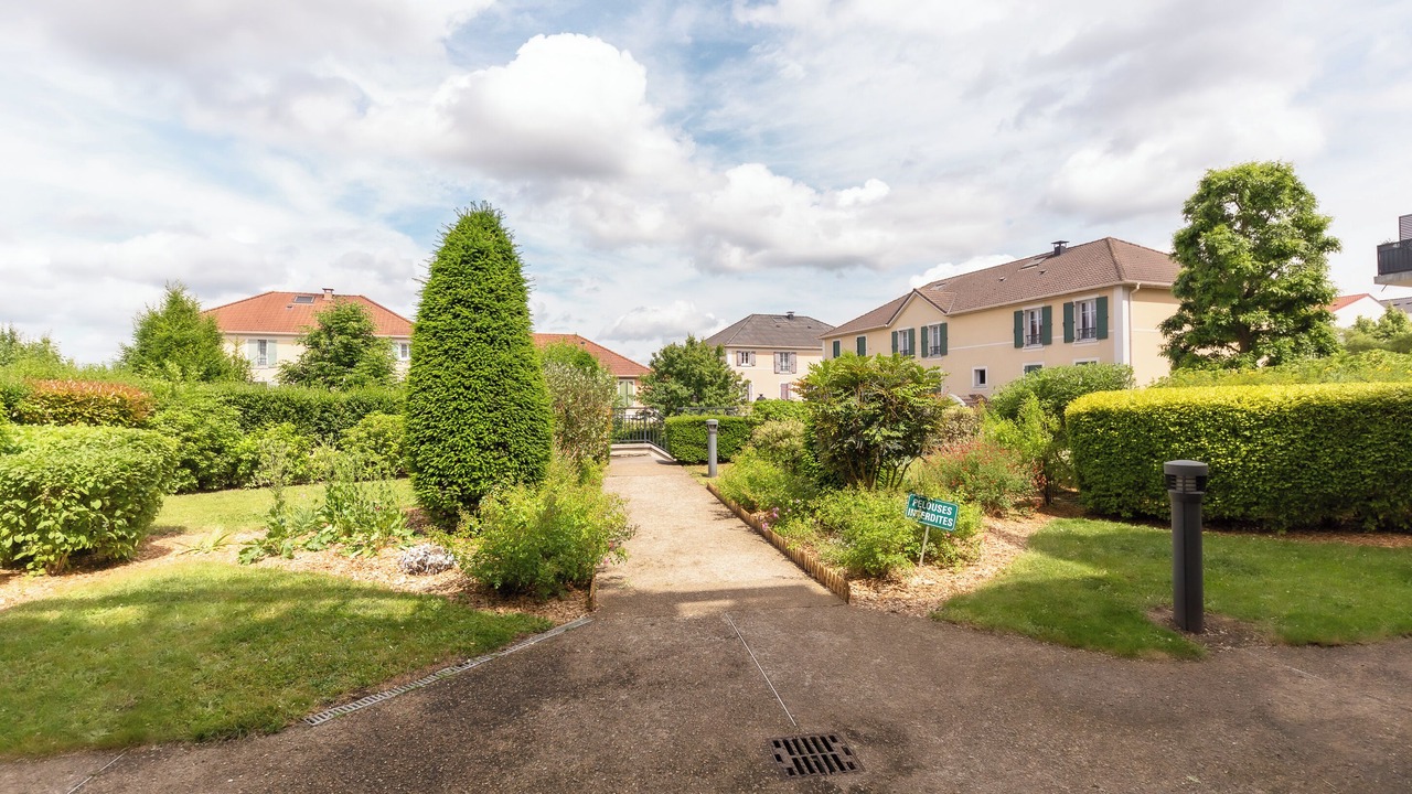 Photo of Outdoor in Saint-Ouen-l'Aumone