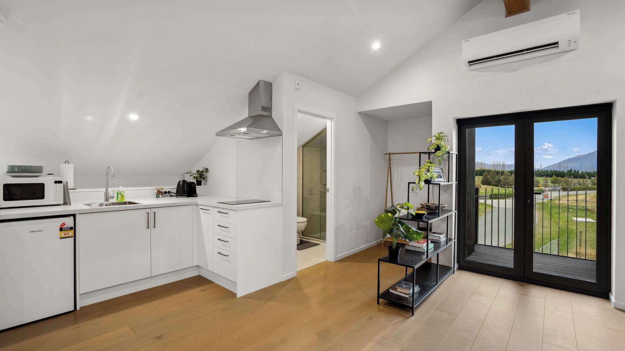 Photo of Kitchen in Kawarau Falls