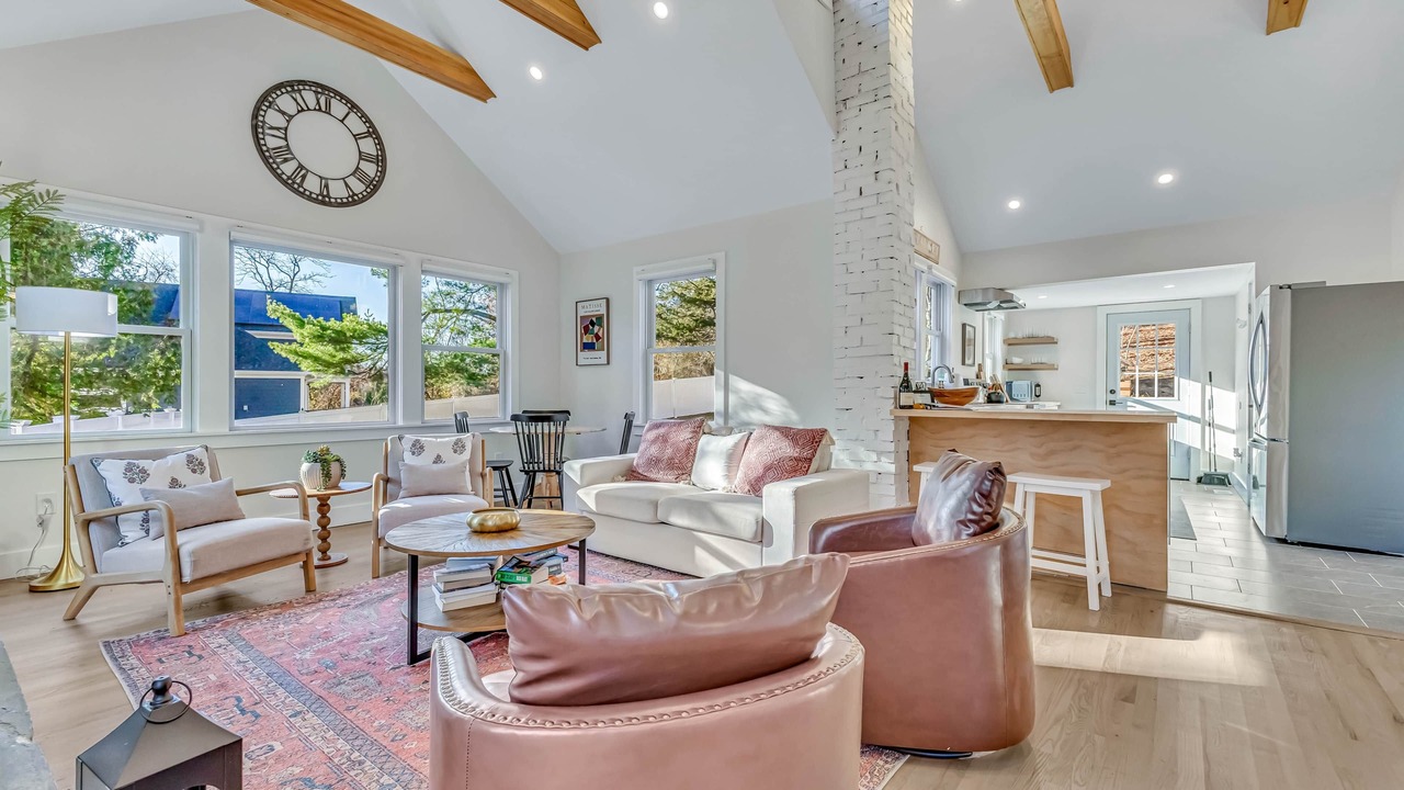 Photo of Others in East Setauket