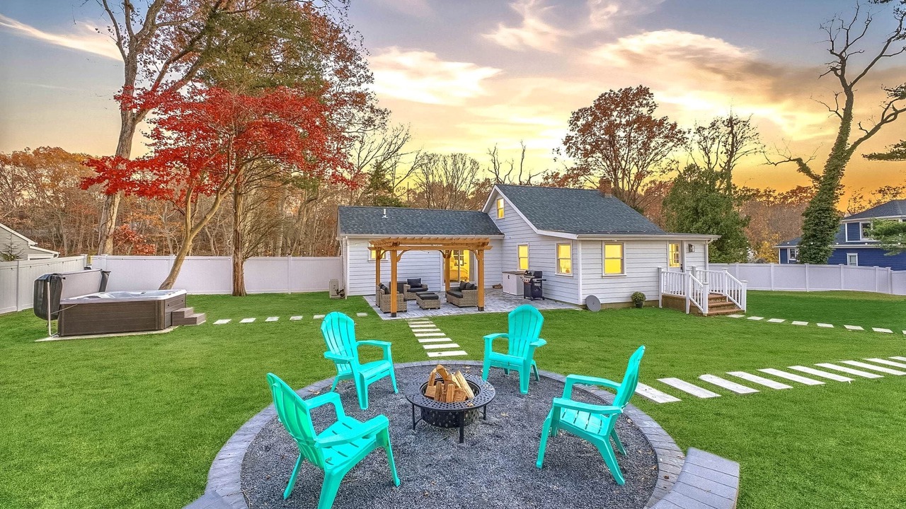 Photo of Others in East Setauket