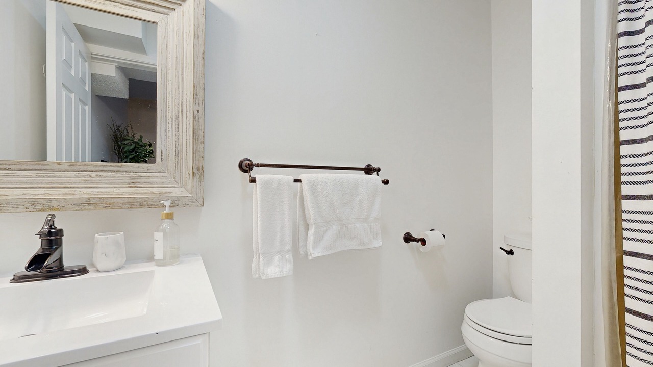 Photo of Bathroom in Royal Pines