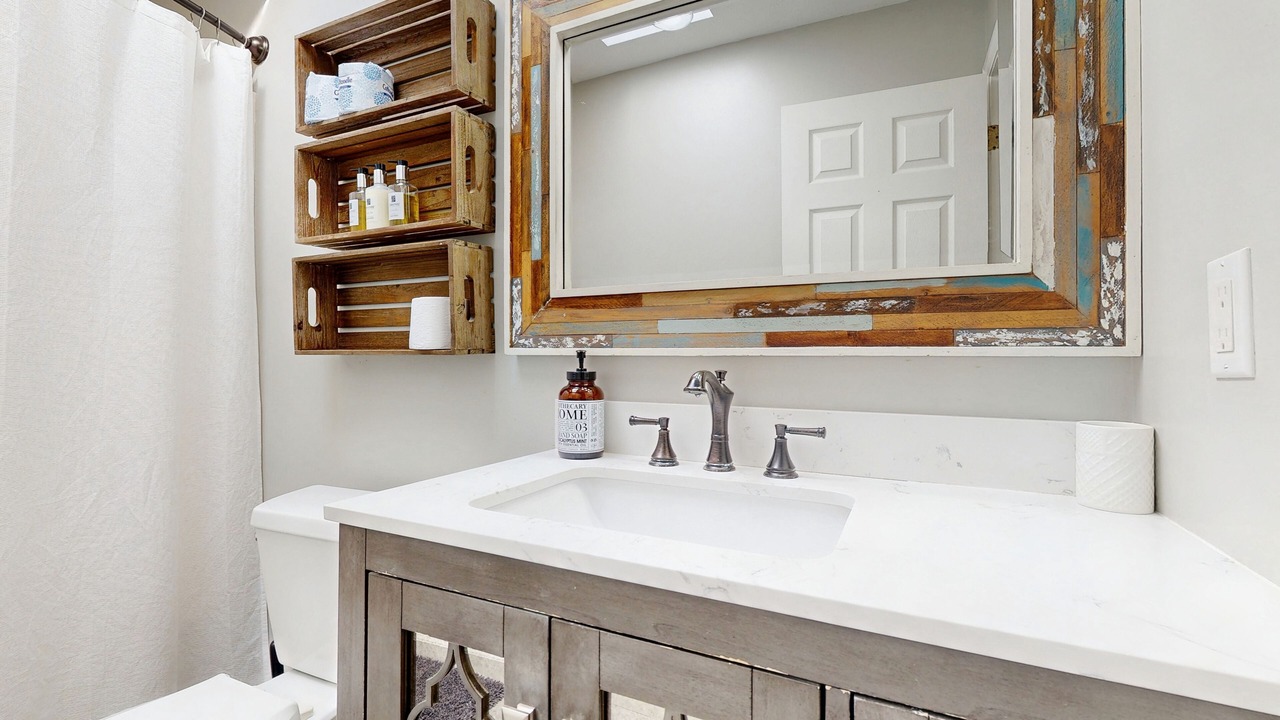 Photo of Bathroom in Royal Pines