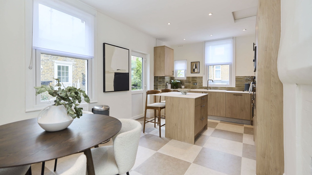 Photo of Others in Earlsfield