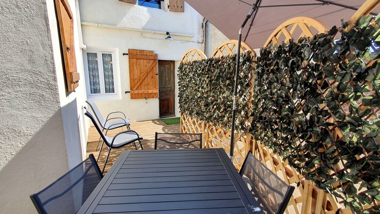 Photo of Outdoor in Thezan-des-Corbieres