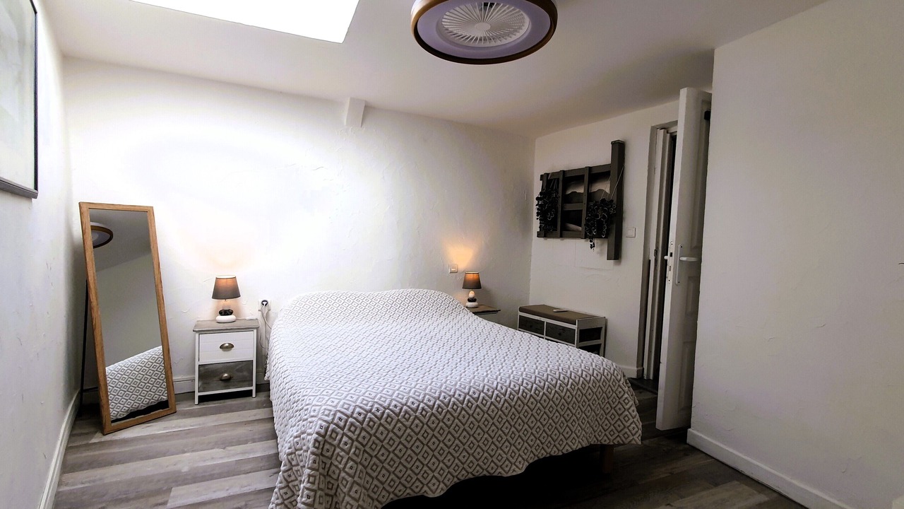 Photo of Bedroom in Thezan-des-Corbieres