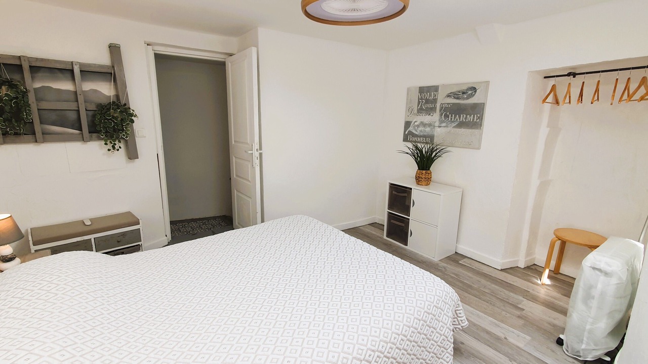Photo of Bedroom in Thezan-des-Corbieres