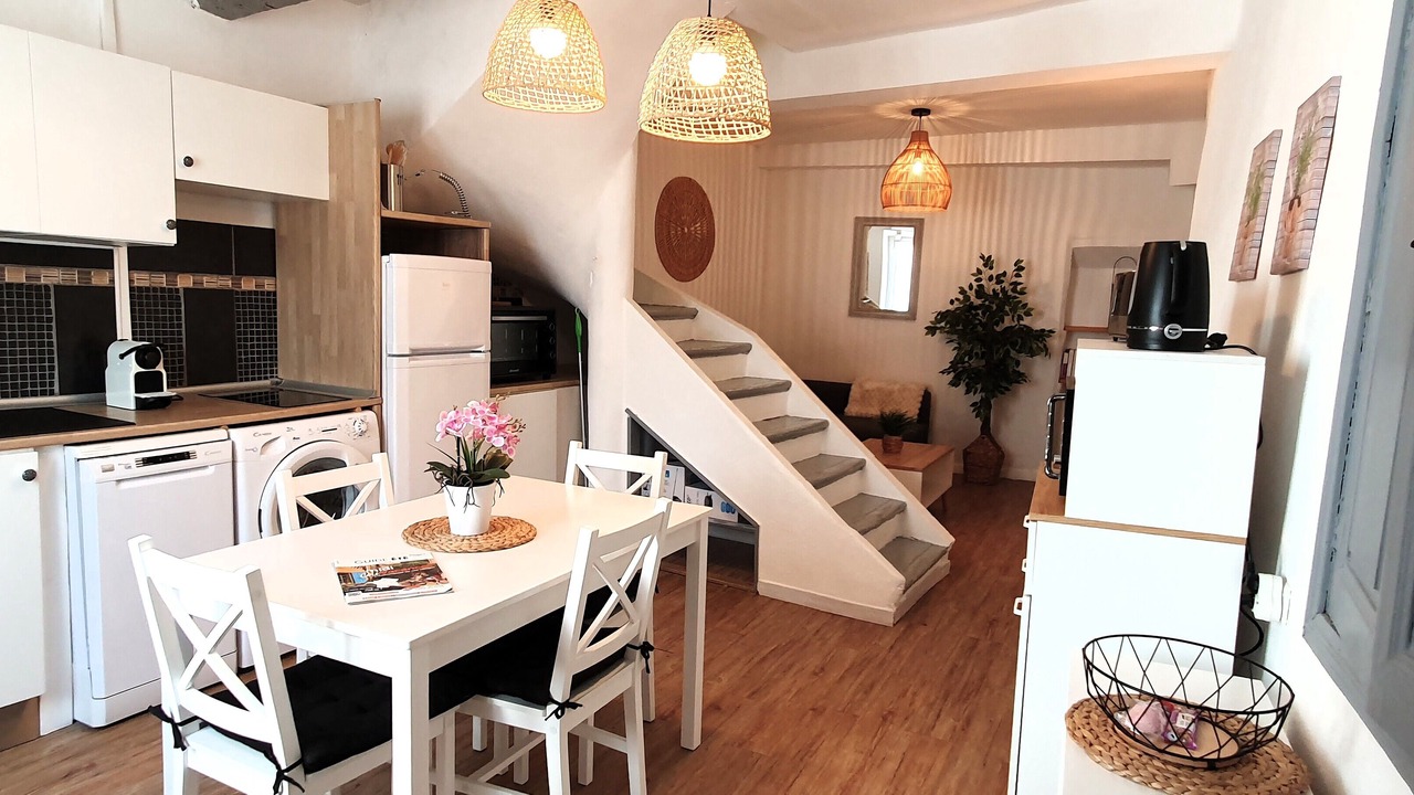 Photo of Kitchen in Thezan-des-Corbieres