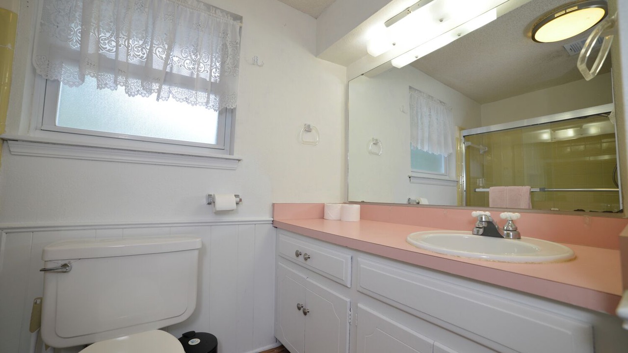 Photo of Bathroom in Norman