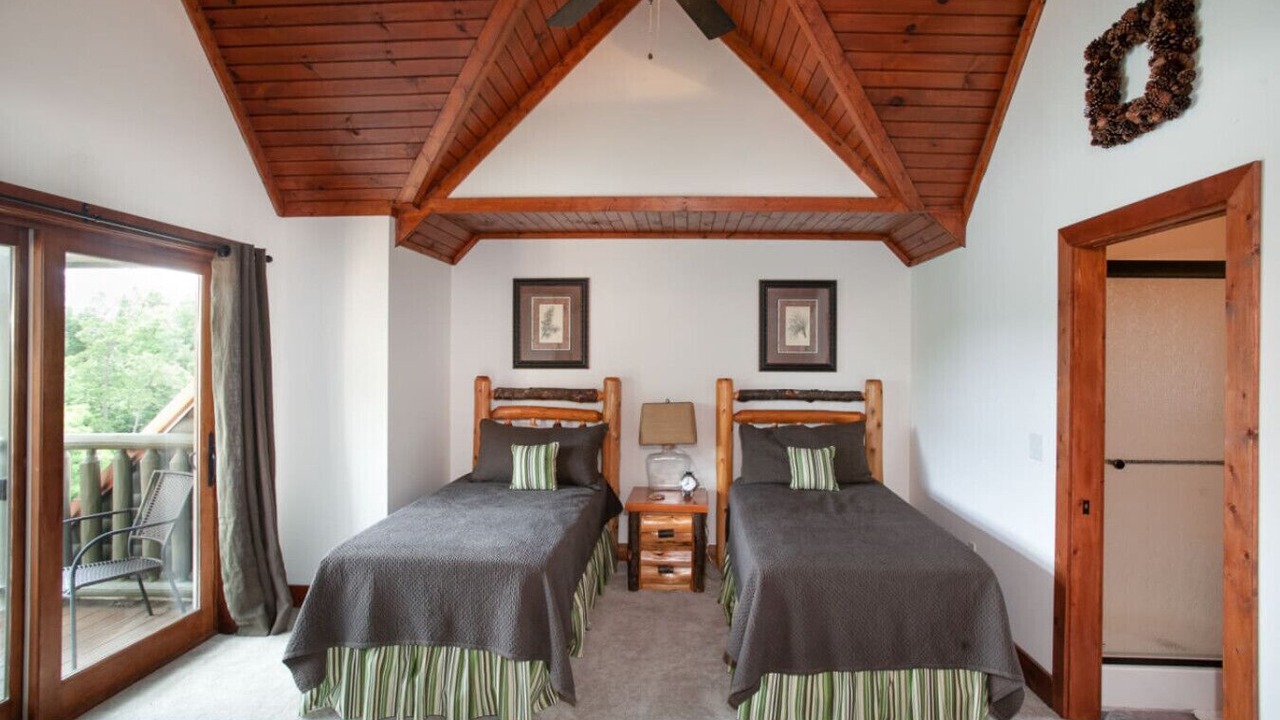 Photo of Bedroom in Dandridge