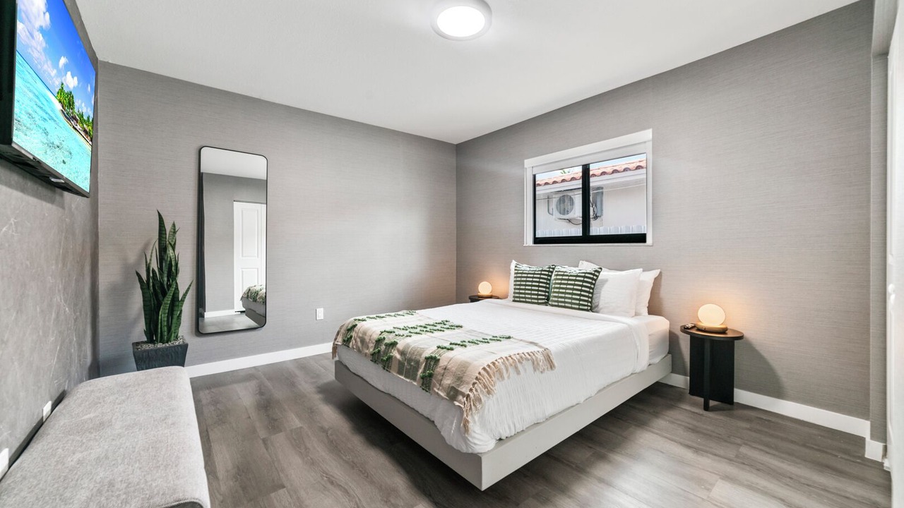 Photo of Bedroom in Tamiami