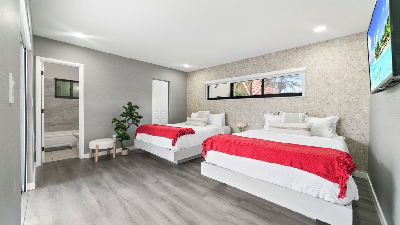 Photo of Bedroom in Tamiami