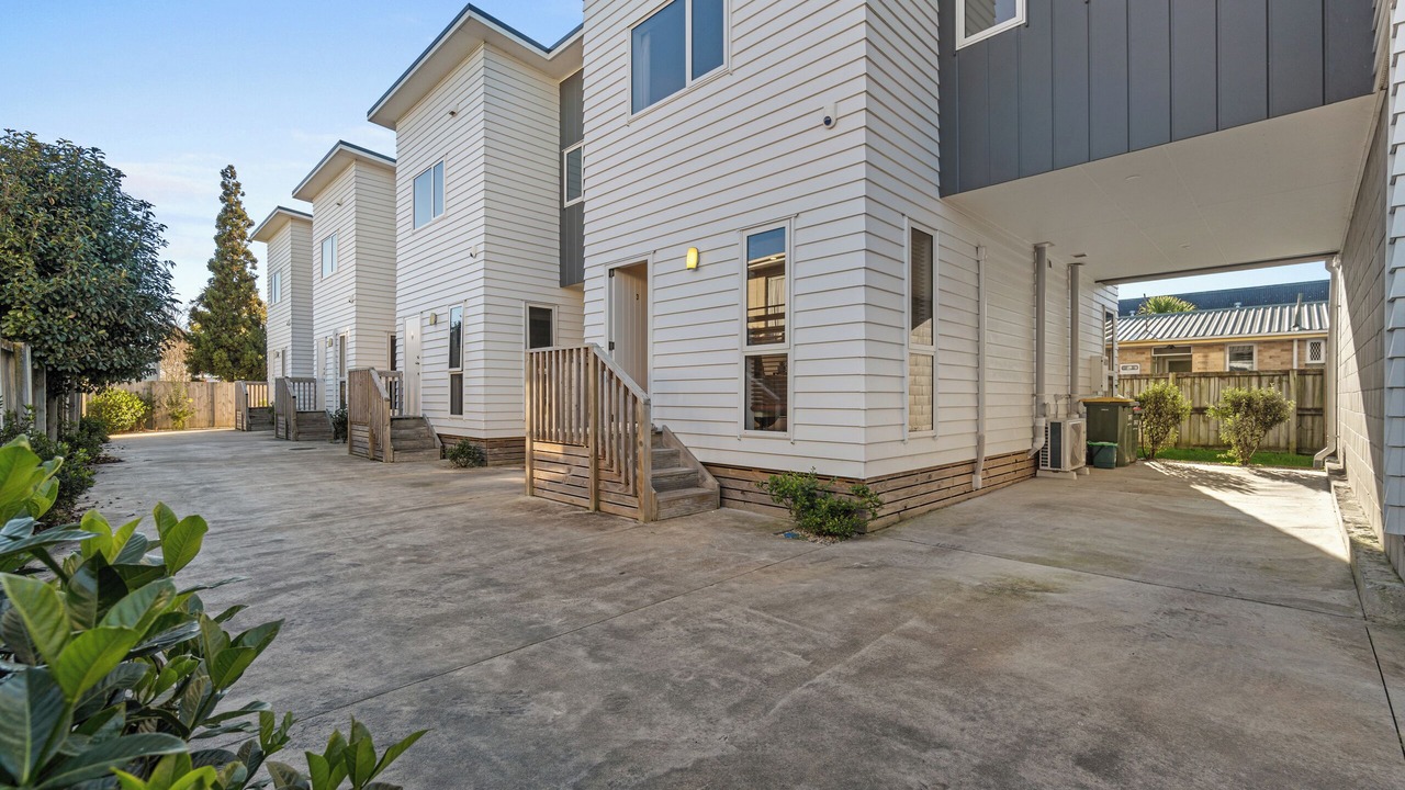 Photo of Outdoor in Hamilton East