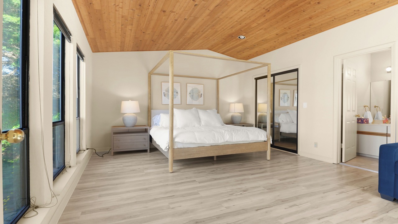 Photo of Bedroom in Bodega Bay