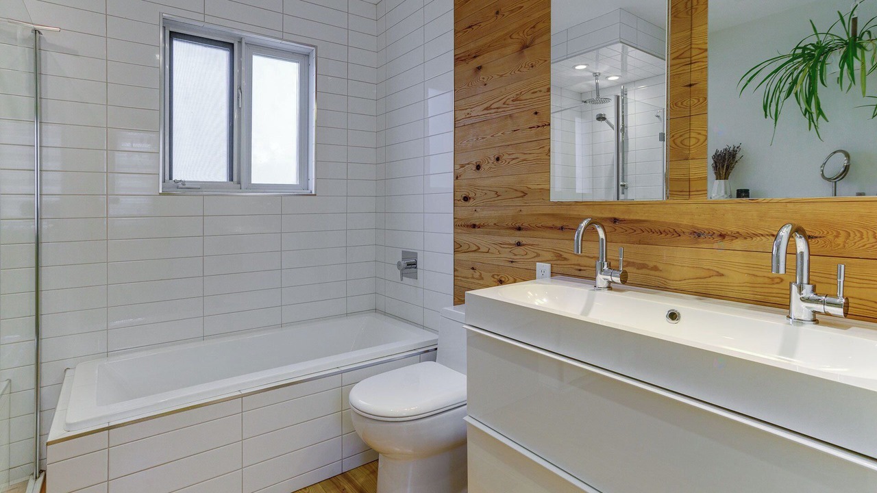 Photo of Bathroom in Magog