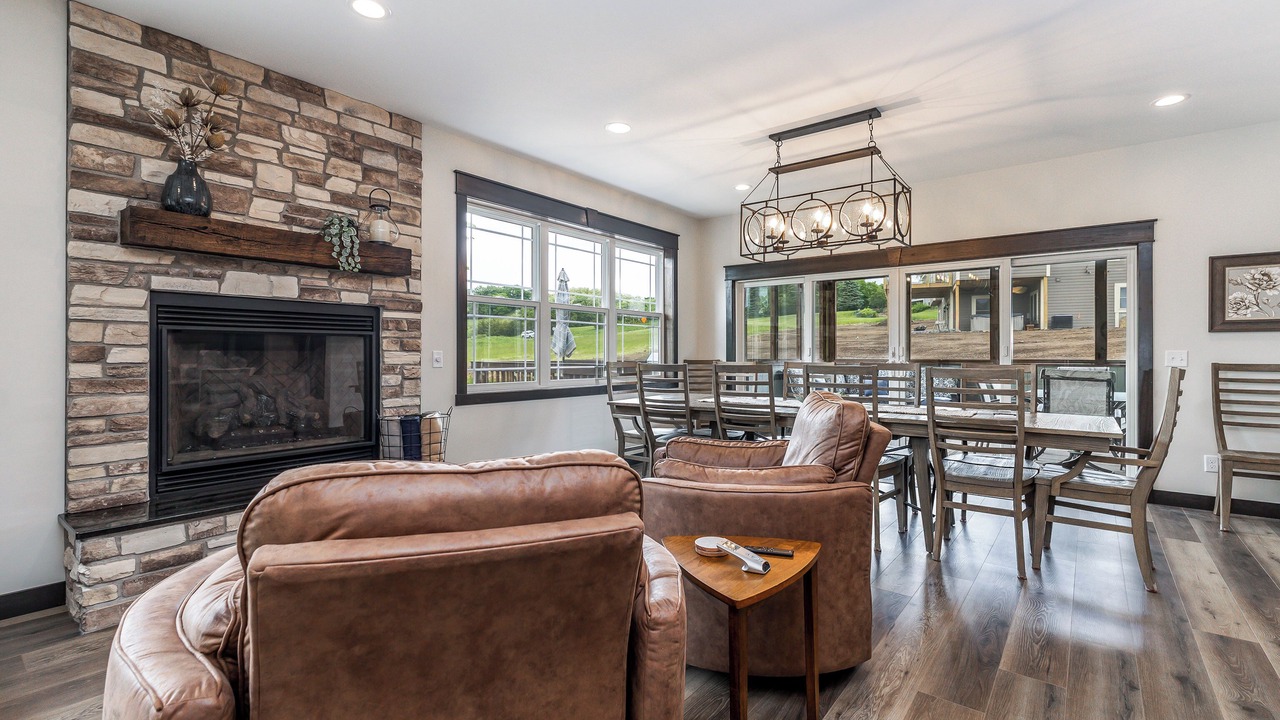Photo of Livingroom in The Galena Territory
