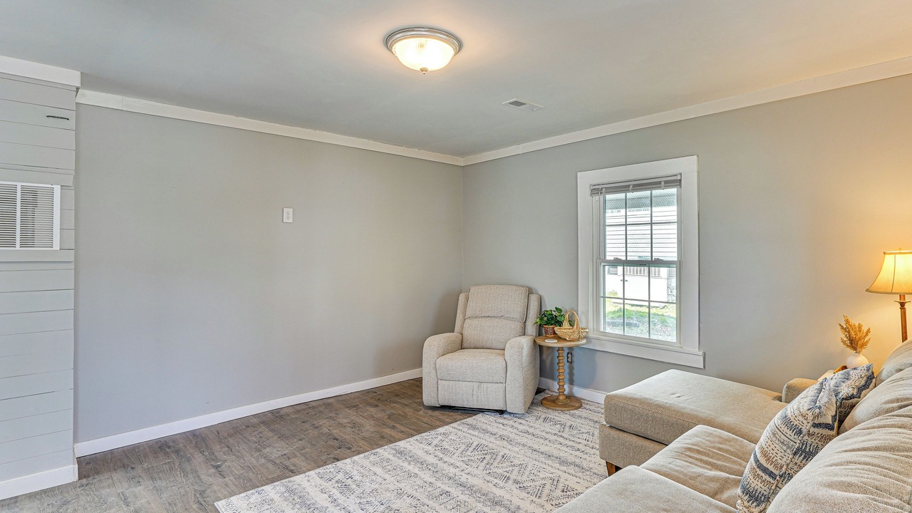 Photo of Bedroom in Roxboro