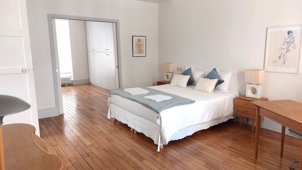 Photo of Bedroom in 15th Arrondissement