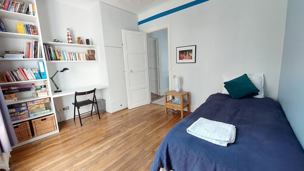 Photo of Bedroom in 15th Arrondissement