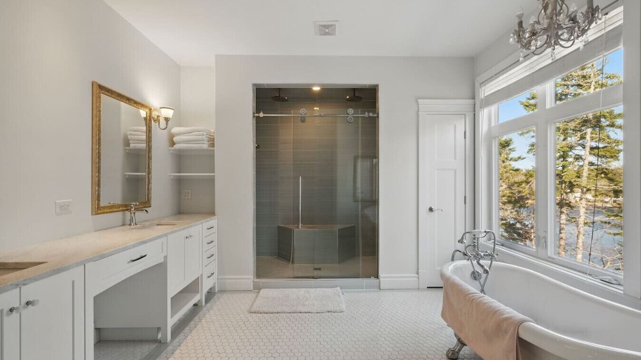 Photo of Bathroom in Hammonds Plains